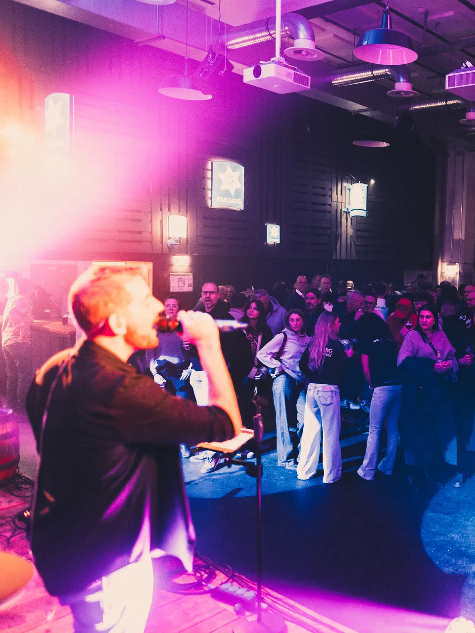Live-Musik und Publikum auf der Bocknacht